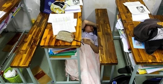 Học sinh Việt có quá nhiều thứ 'học để quên'